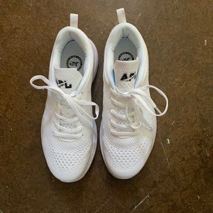 APL Women’s Tech Loom Pro color white/black/gum, size 8.5 US, 39 EUR.